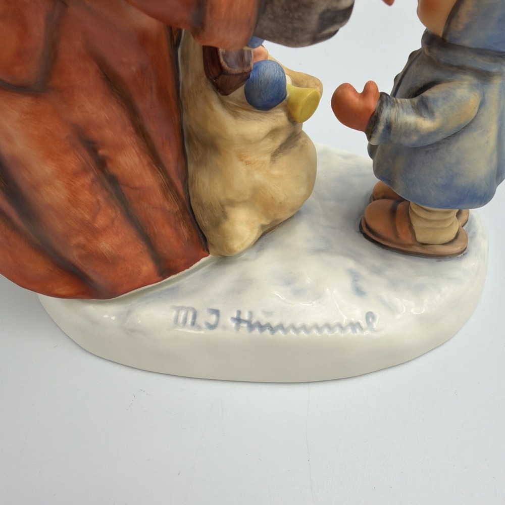 M.I.Hummel St Nicholas Day Hum 2012 Figure Limited Edition #19028 of 20,000 - Picture 5 of 8